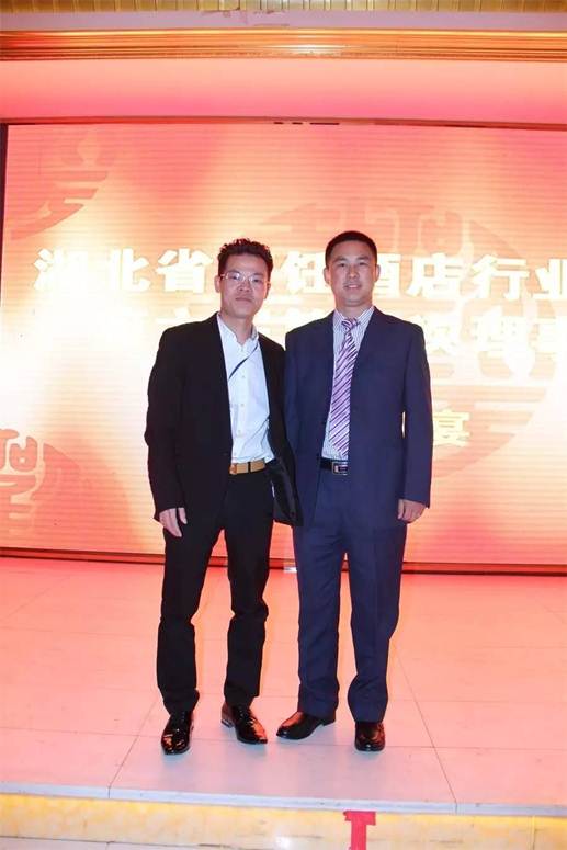说明: https://mmbiz.qlogo.cn/mmbiz/sk1GdZKcqrQCxsbhmcWXE0u2Xfth0jasUBL4fRA7kDKiankMG7icYiadm5SOx67QnG85Sp7dVia68ZbLWD8ib19icTdw/0?wx_fmt=jpeg